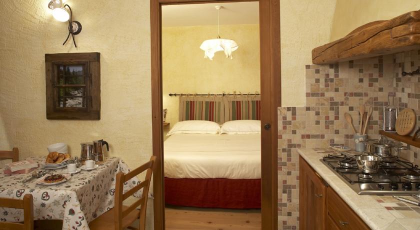 Residence Lo Peyo Champoluc Szoba fotó